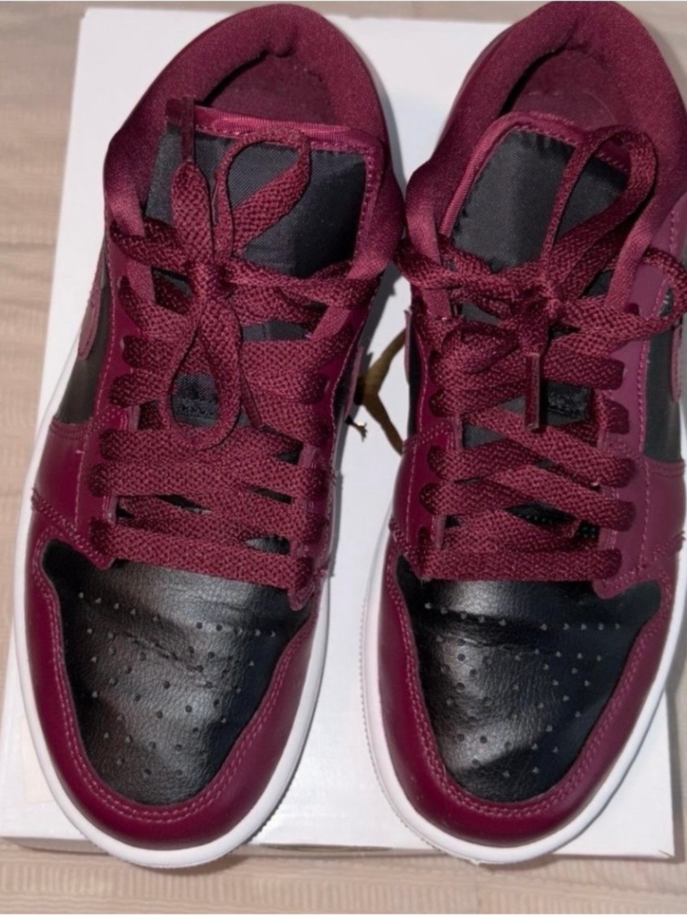 Women's Maroon and Black Low-Top Sneakers